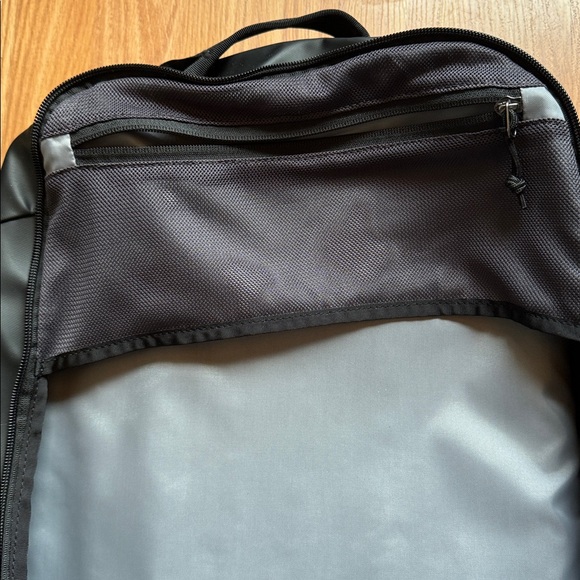 MEC Travel Backpack - Picture 5 of 10